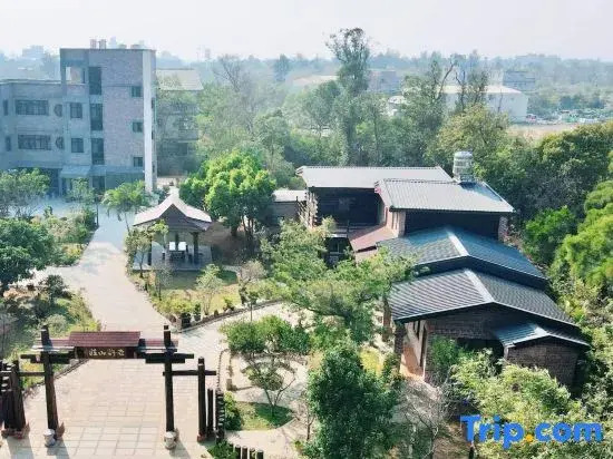 Lao Xu Shan Zhuang