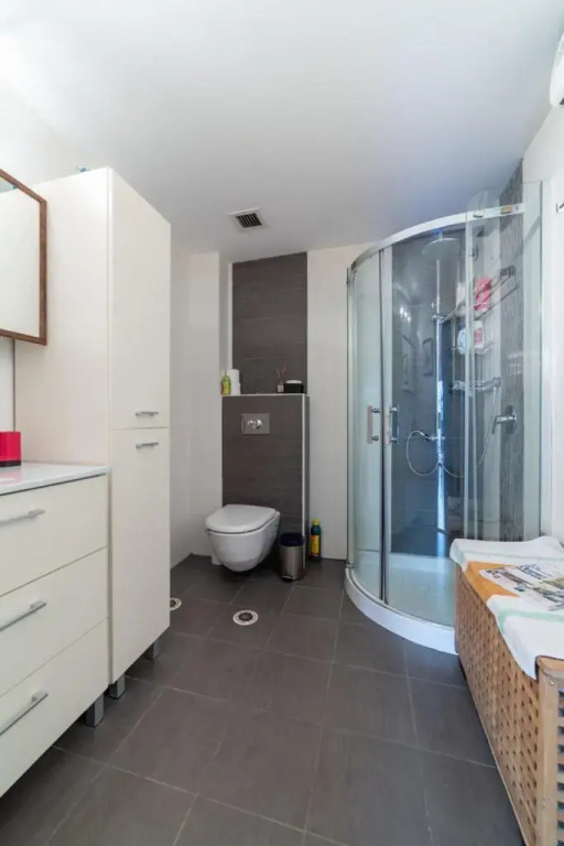 Amazing 1BR Penthouse with terrasse near Neve tzedek