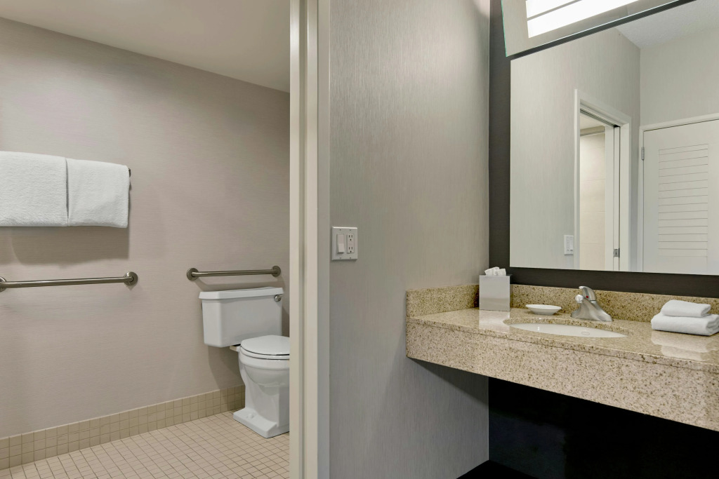 Courtyard by Marriott Rochester Brighton