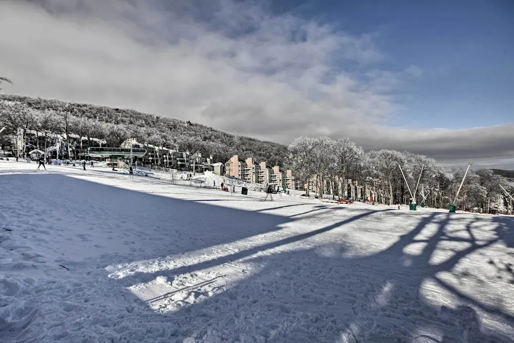 Wintergreen Resort Escape ~ Walk to Ski Lift!