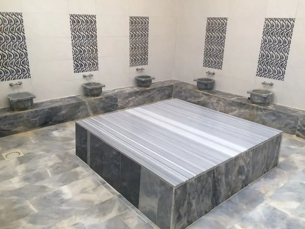 Karaali Kpalicalari Ve Otel Tesisleri