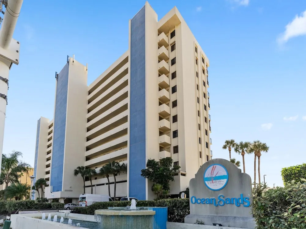 Ocean Sands 1101 by Distinctive Beach Rentals