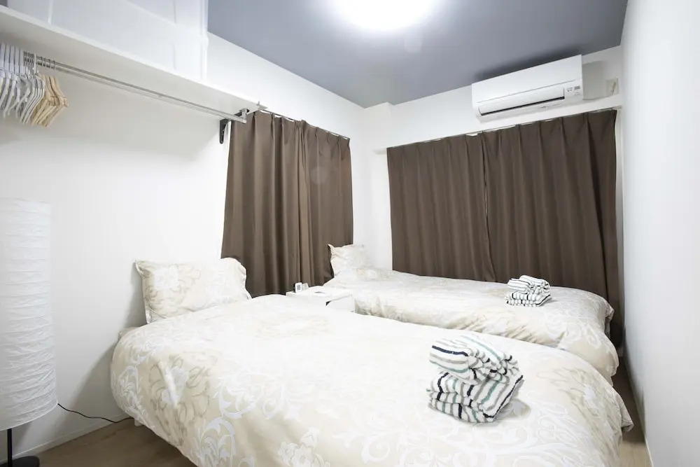 1 min from Koenji st 6mins from Shinjuku A