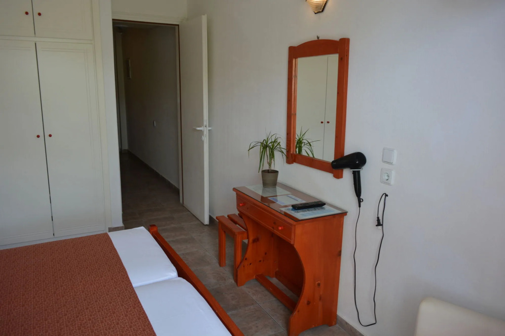 Victor-Eleni Hotel