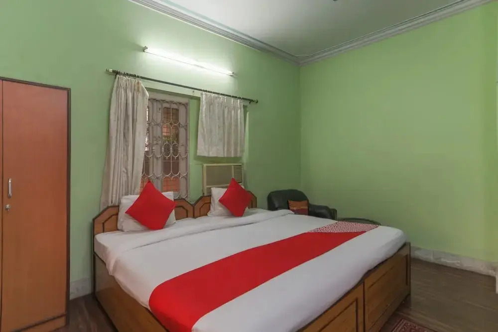 Be 302 by OYO Rooms
