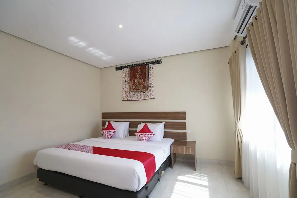 OYO 1992 China Town Hotel Bali