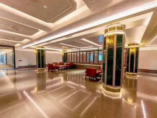Qiqihar Lakeside Hotel