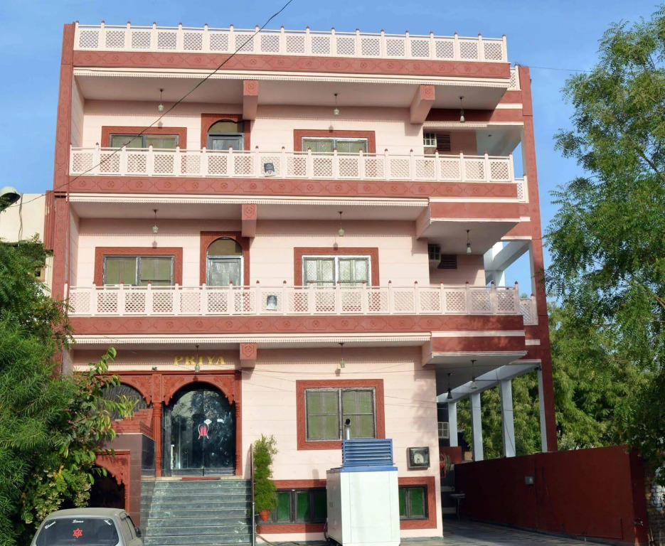 Hotel Priya