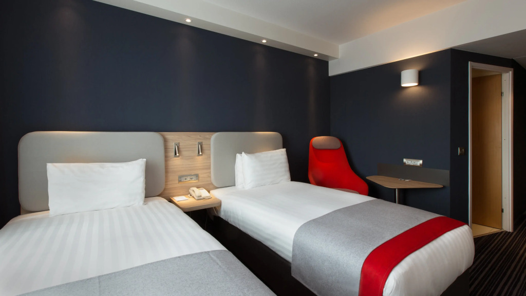 Holiday Inn Express Geneva Airport by IHG
