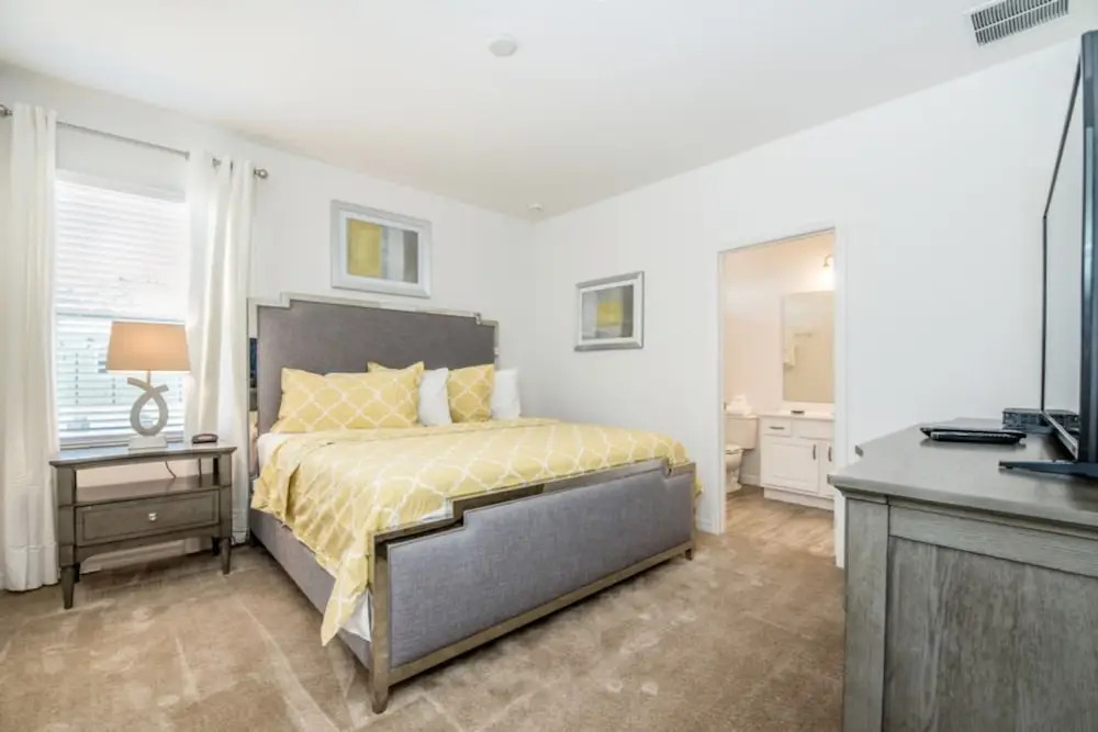 11 Bedroom 9.5 Bathroom 4792sq Foot Villa 7000os