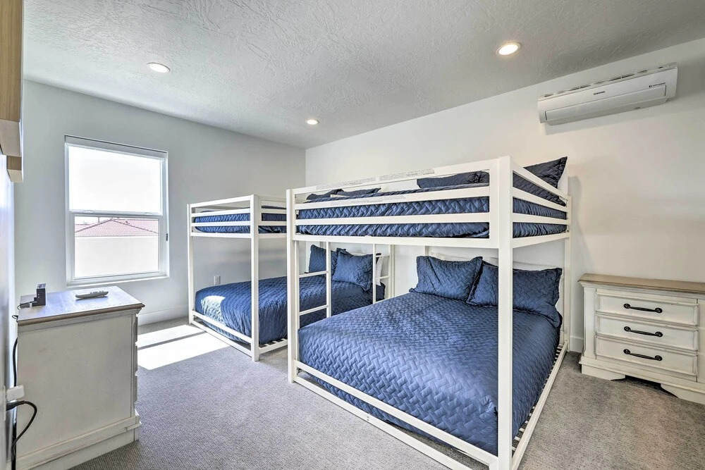 Spacious St. George Townhome w/ Grill & Views!