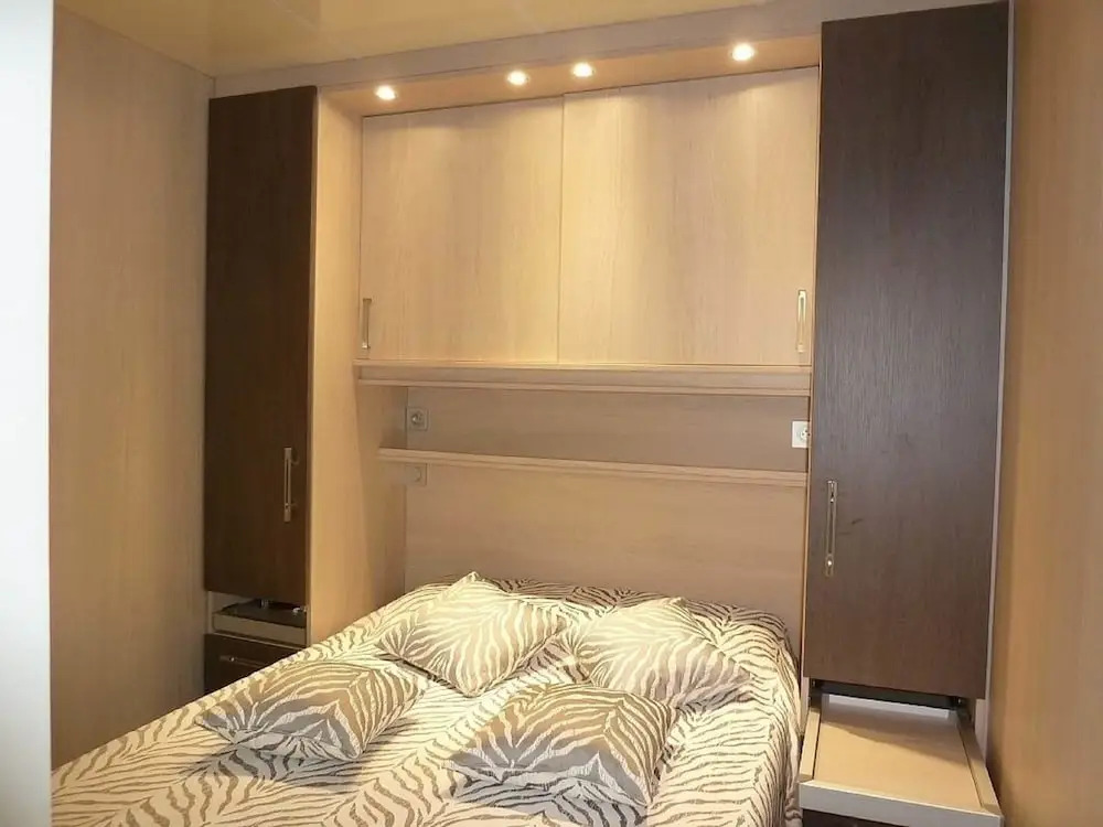 One Bedroom Carlton
