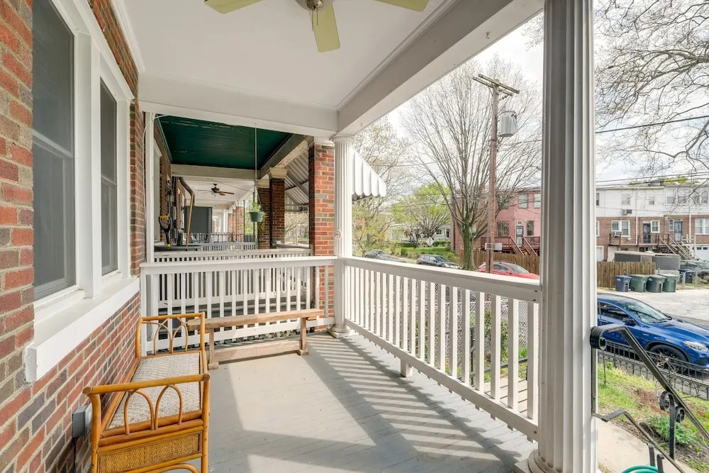 Washington, DC Townhome w/ Deck + Gas Grill
