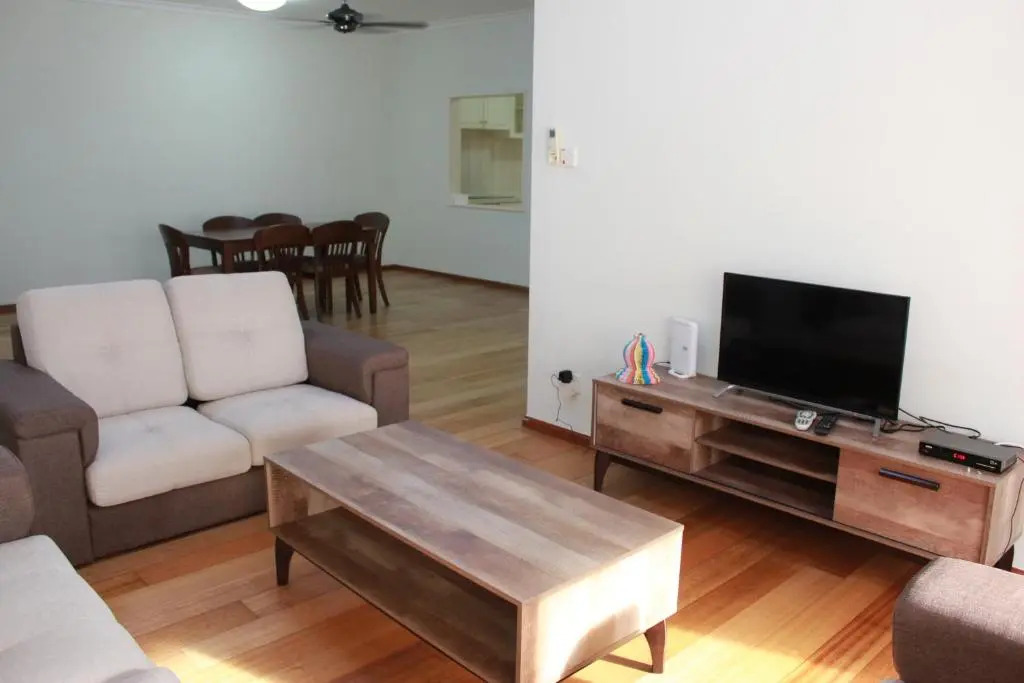 Homestay Marina Court Kk