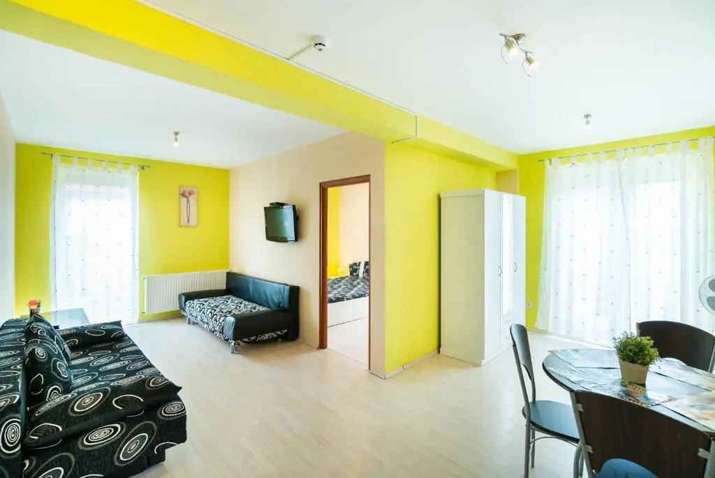 Riviéra Apartmanház