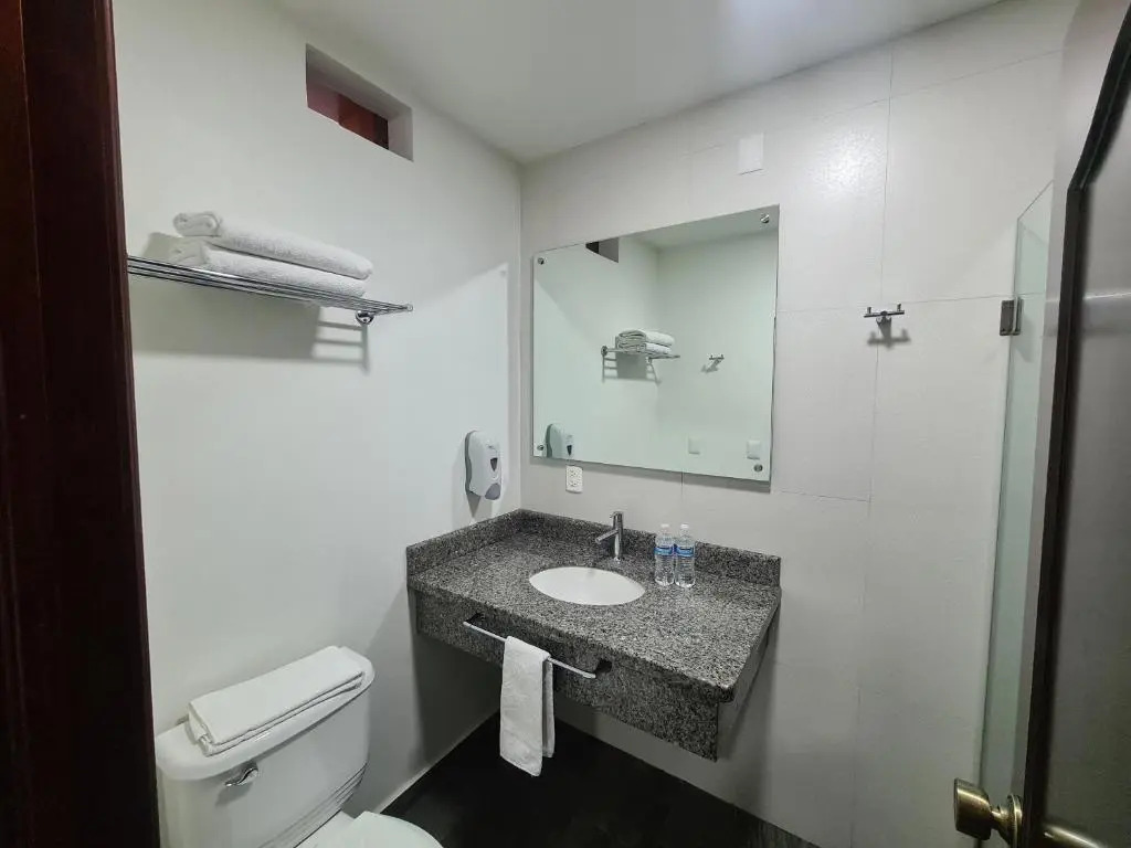 HOTEL FINA INN