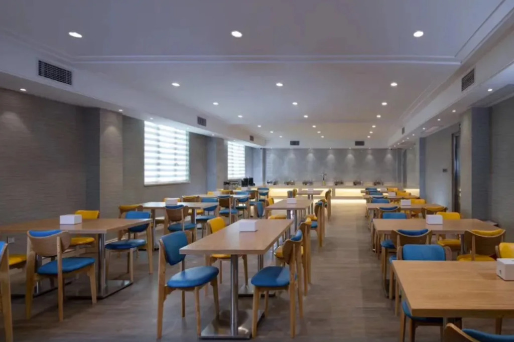 Vienna Hotel (Foshan Yihuan Lishui)