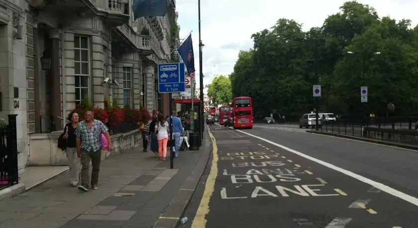 Hostel Houses Mayfair