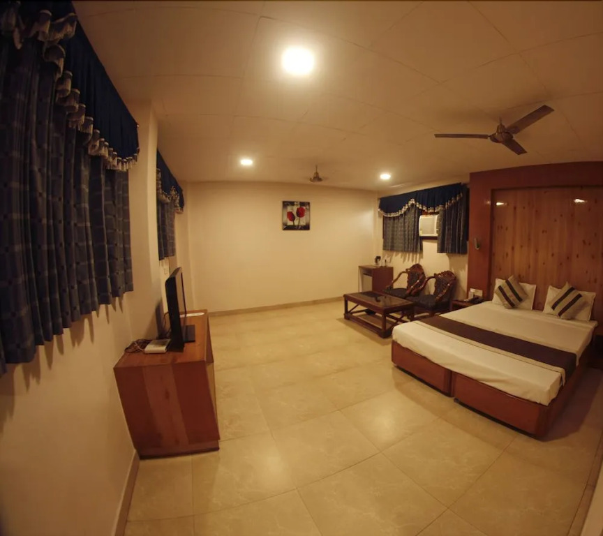 Hotel Dolphin