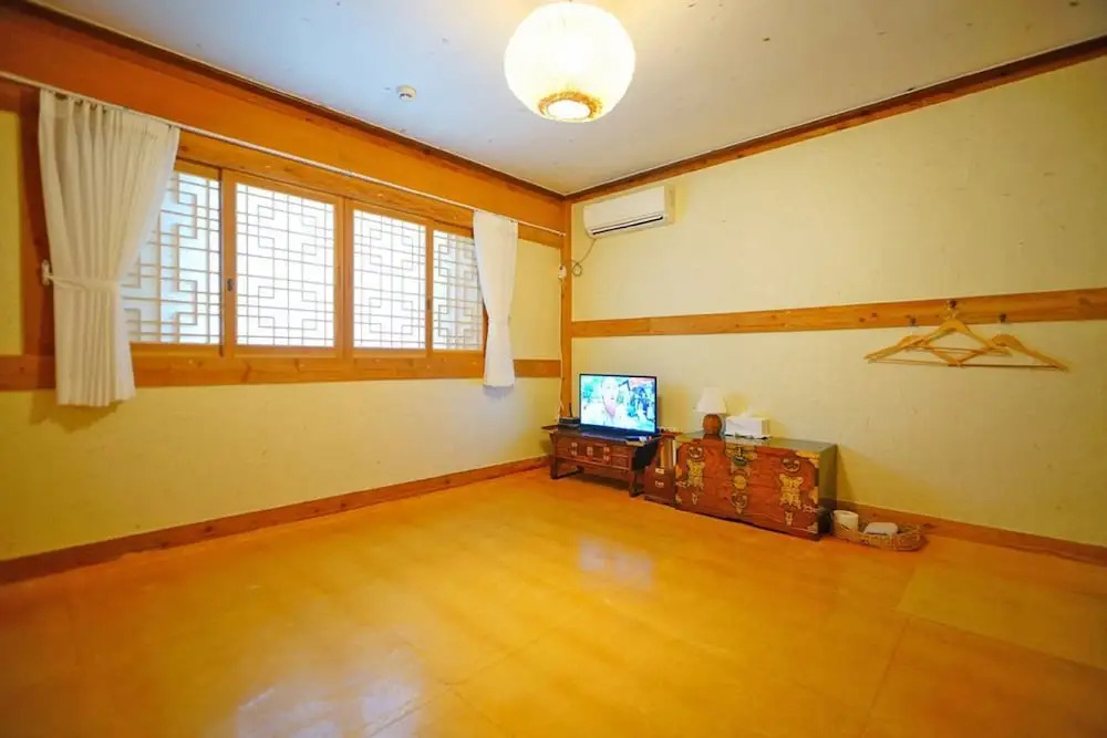 Hanok goeul