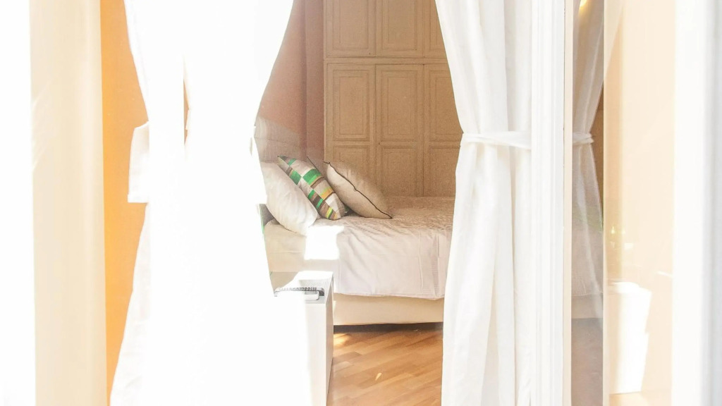 Trevi Colour- Rental in Rome