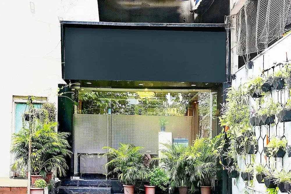 Pleasant Stays Near Powai Lake Mumbai