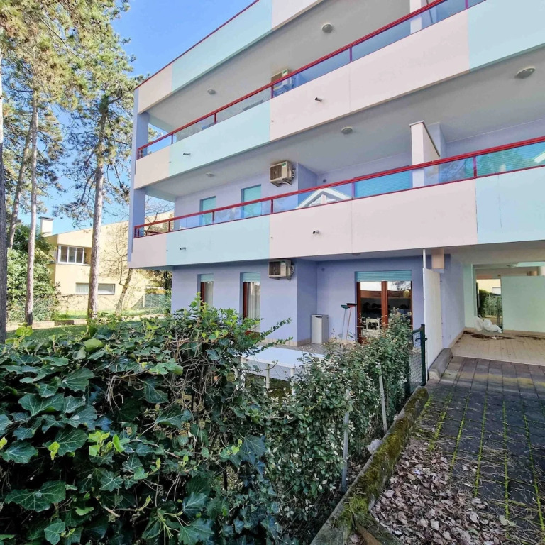 Modern Flat 300 mt From the Beach