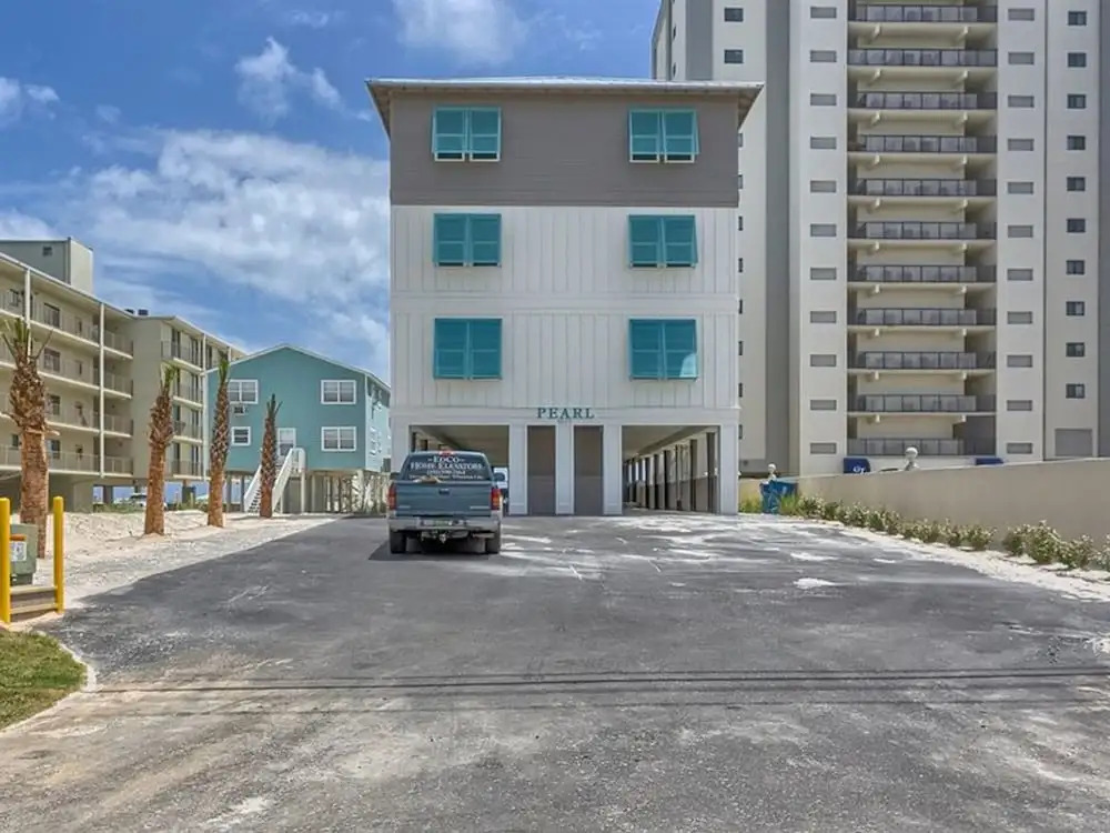 Pearl West by Meyer Vacation Rentals