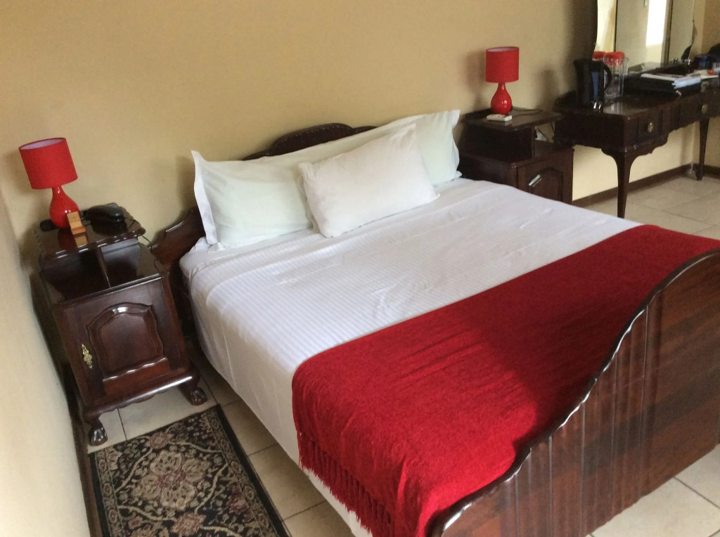 River-Ridge Guest House