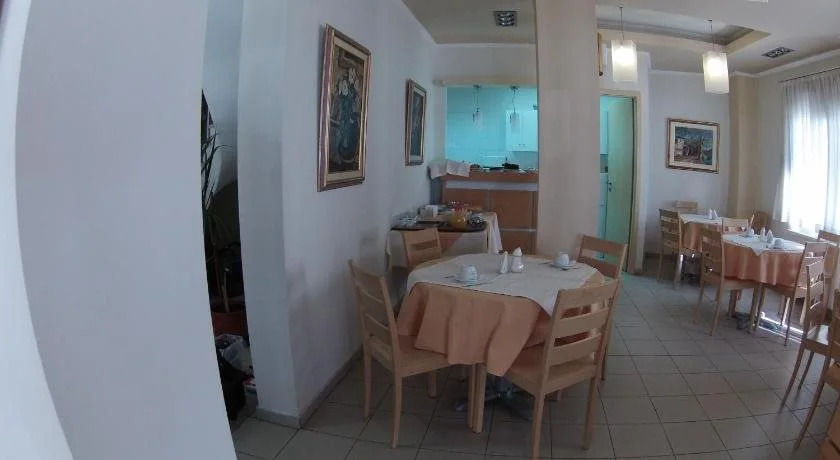 Hotel Orestion - Bike and motorcycle friendly hotel