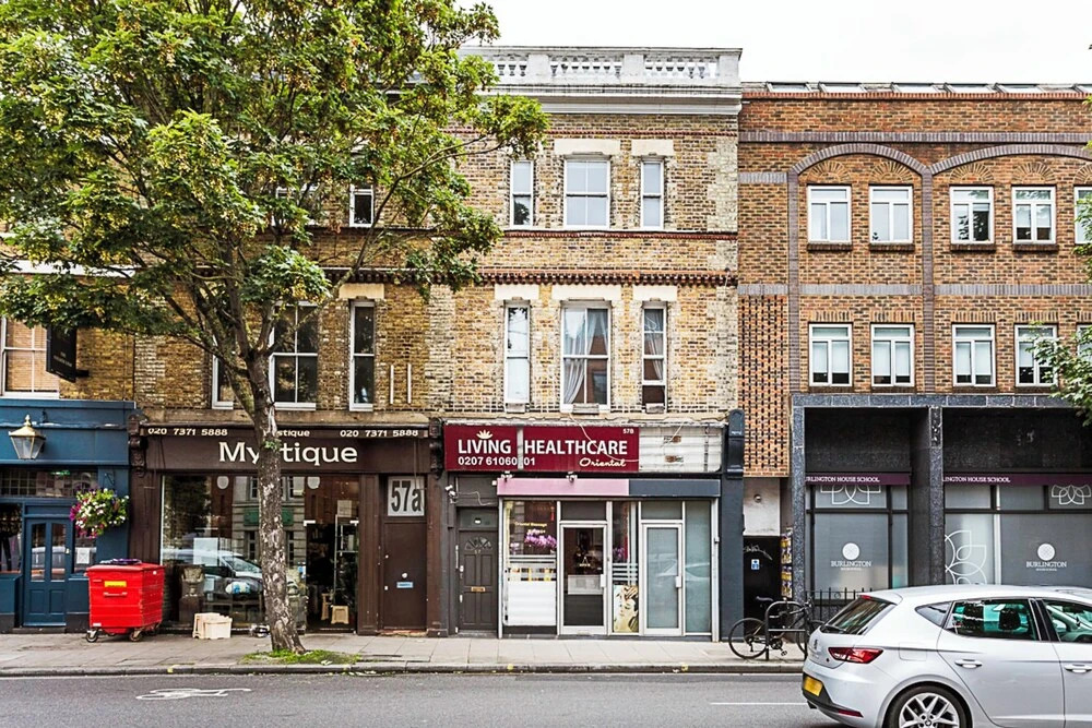 Fulham Serenity: Your Charming 2-bed Retreat