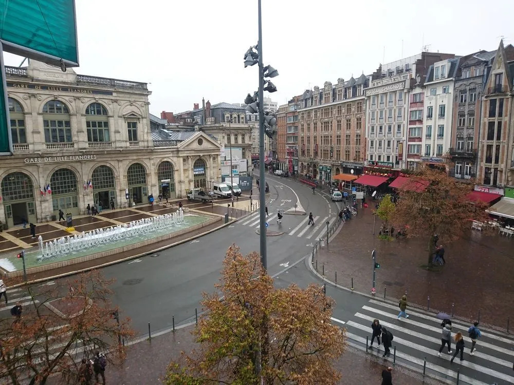 Studio Hypercentre proche gares et métro