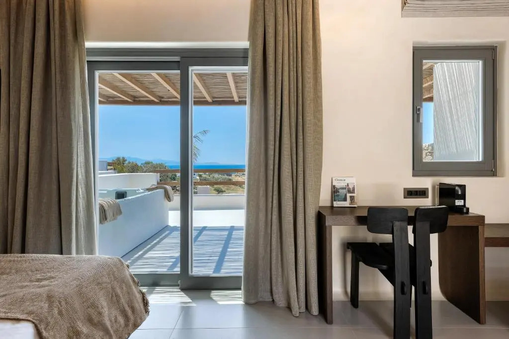 Maximus Mykonos