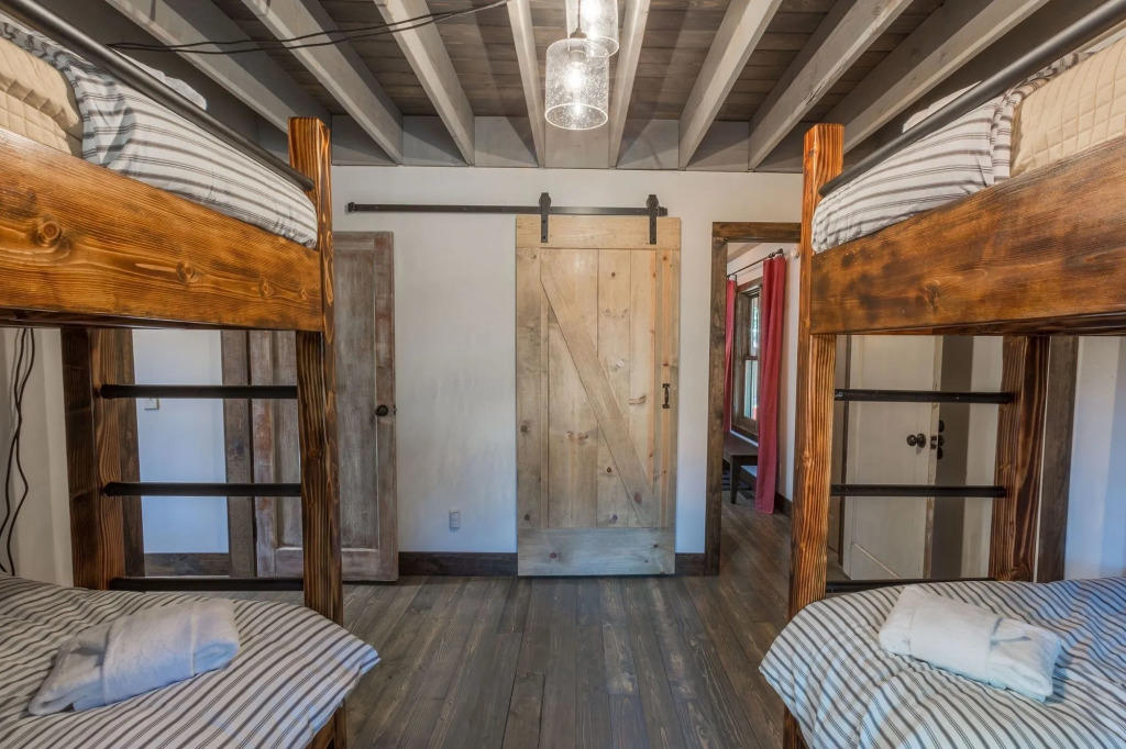 Heavenly Hideaway - Four Bedroom Home