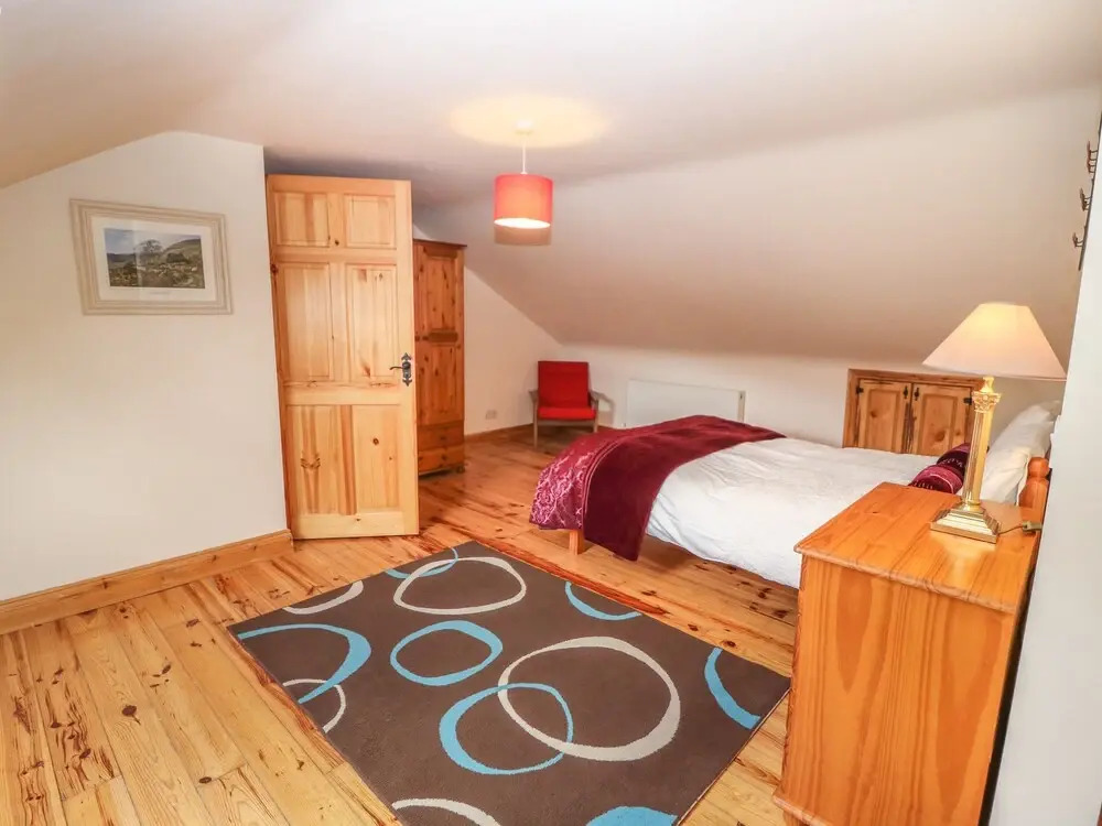 Oak Tree Lodge