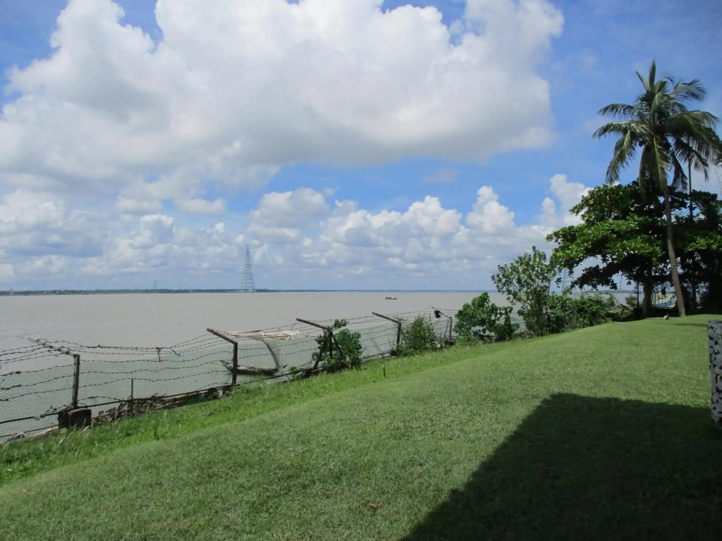 Ganga Kutir Oak Villa on Raichak