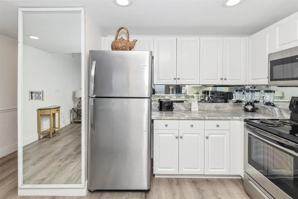 Sterling Shores 1016 2 Bedroom Condo by RedAwning