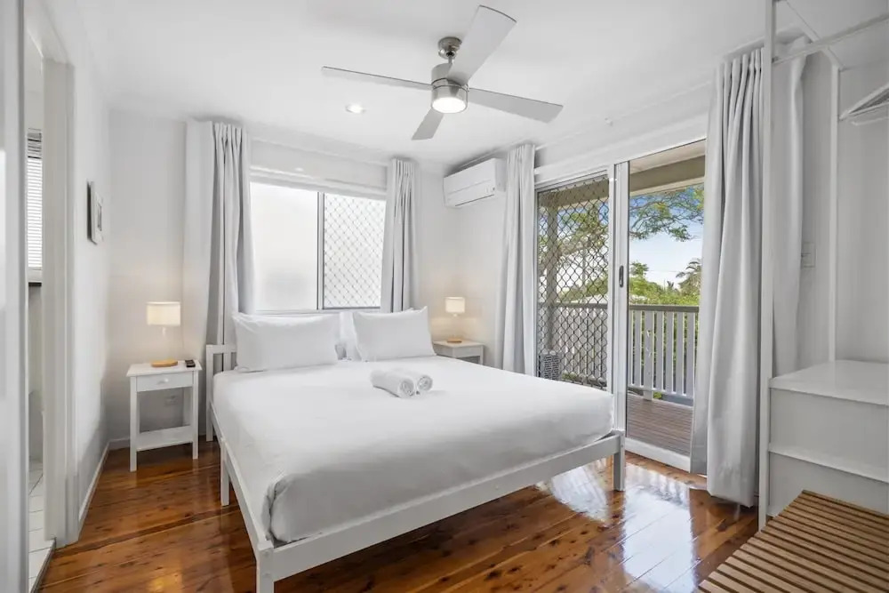 Bright 3-bed Home in Leafy Annerley