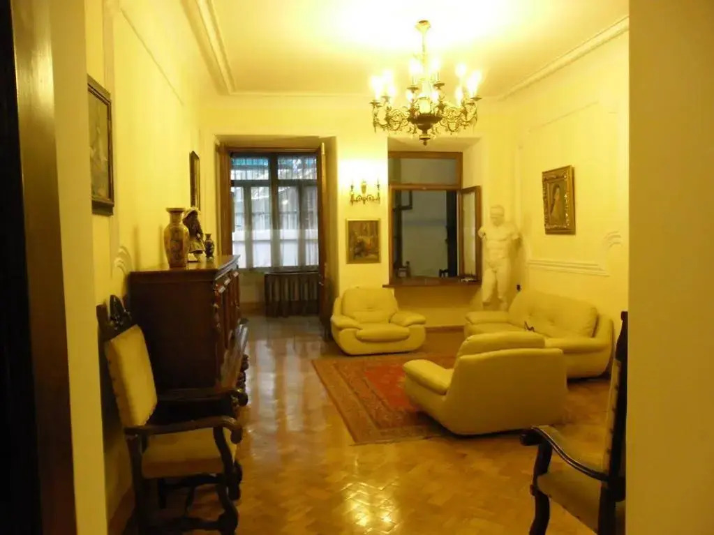 Elena Hostel