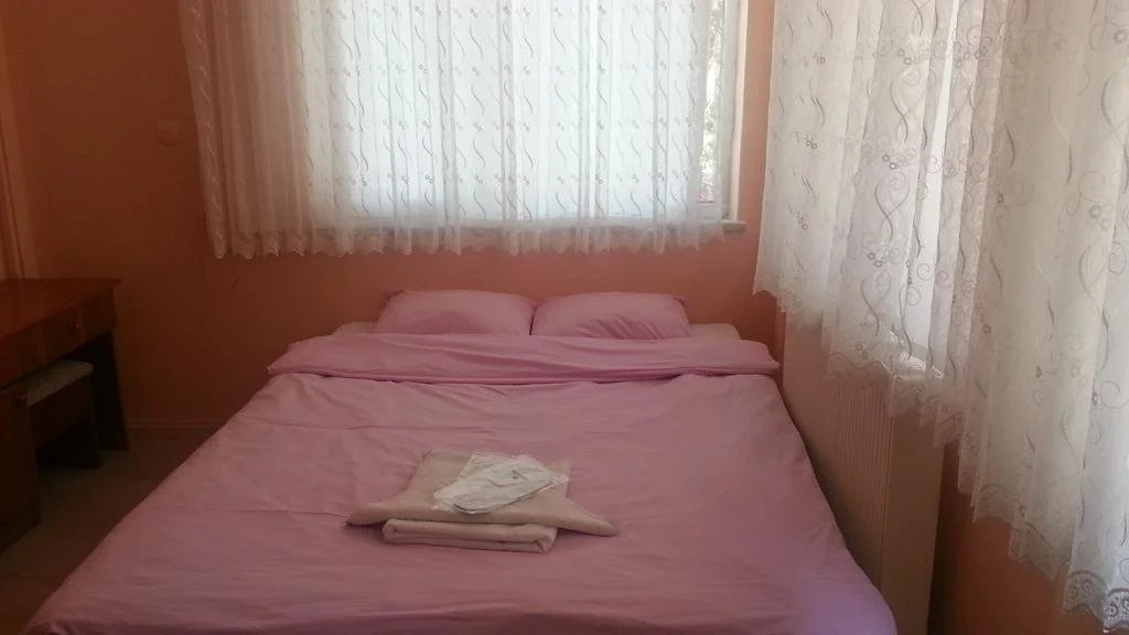 Saymoz Hotel