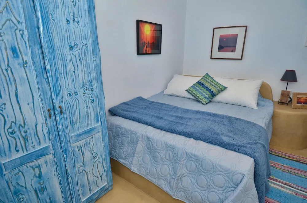 Fira Blue House