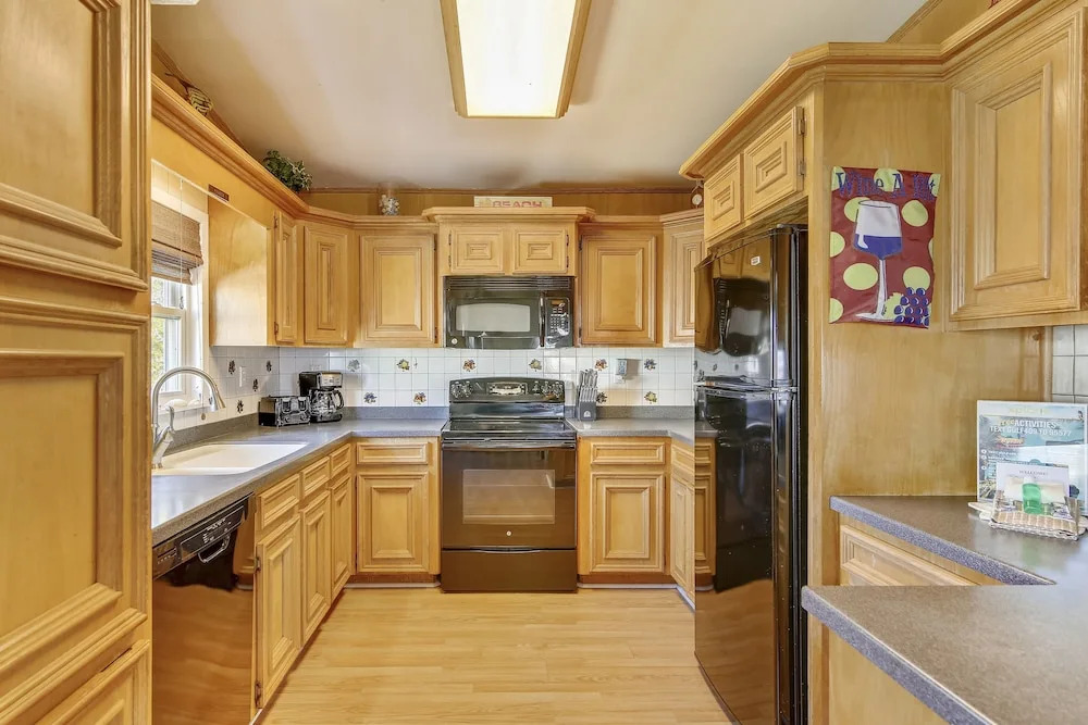Jolly Roger 3 Bedroom Home