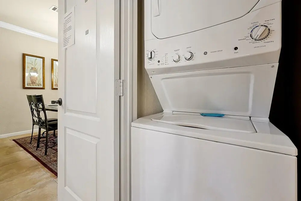 901 Charo Parkway, 2 BED