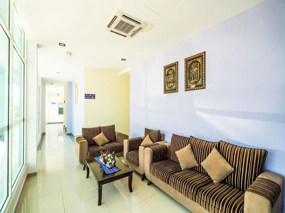 Oyo 275 Senyum Inn