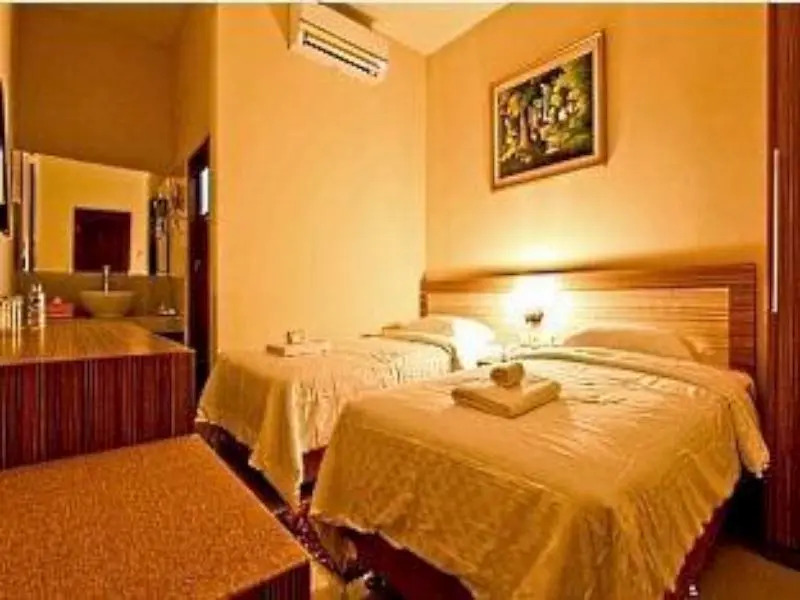 Marina Hotel