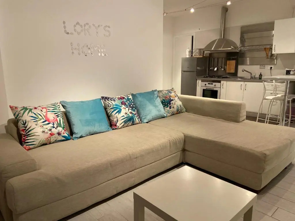 Bari Lory’s Home