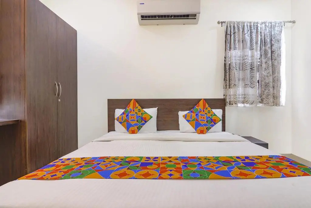 FabHotel Srisai Hill View