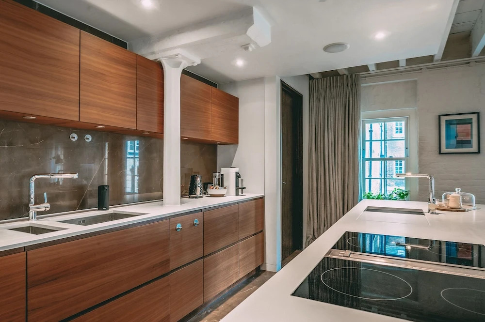 Immaculate 2-bed Loft Apartment In Central London