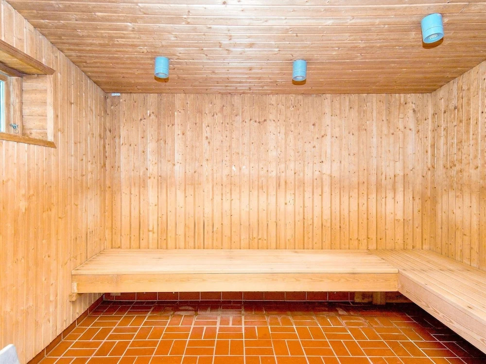 6 person holiday home in Gilleleje