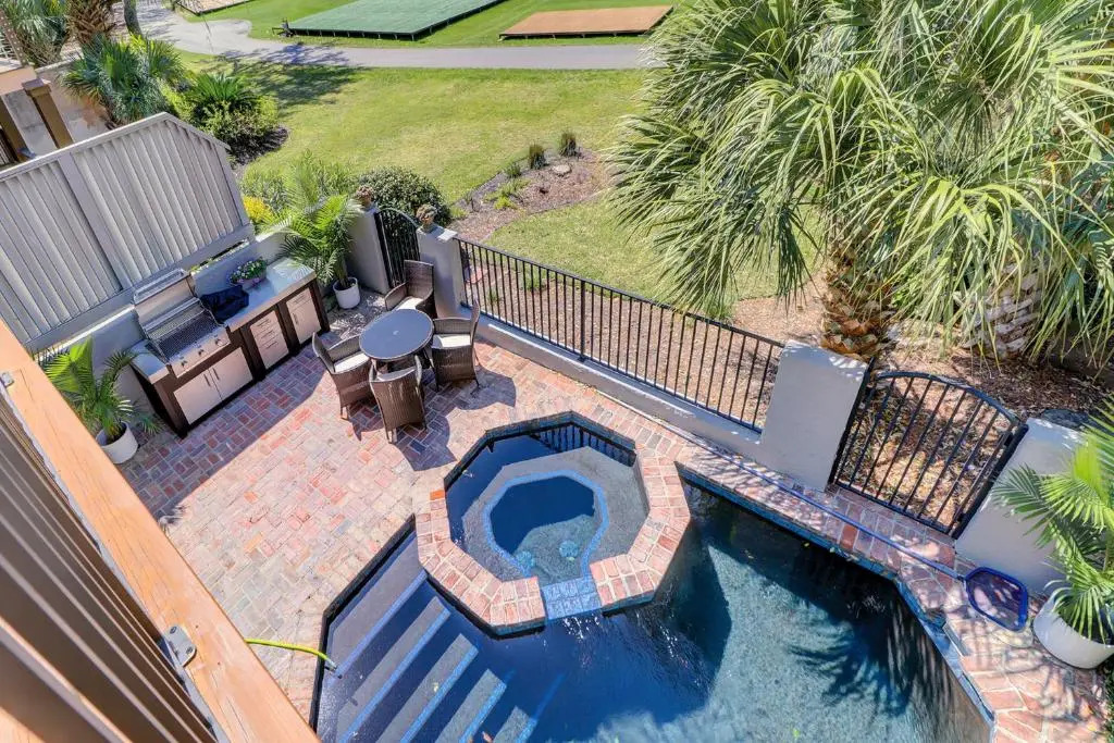 19 Mizzenmast 3 BR Harbourtown Sea Pines